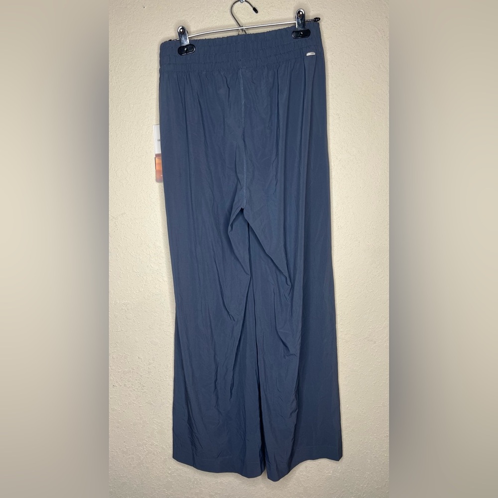 Vuori Wide-Leg Lounge Pants in Slate - Picture 7 of 8